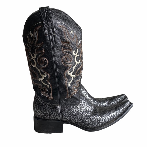 Custom E Fernandez Black and Silver Cowboy Boots - Picture 3 of 11